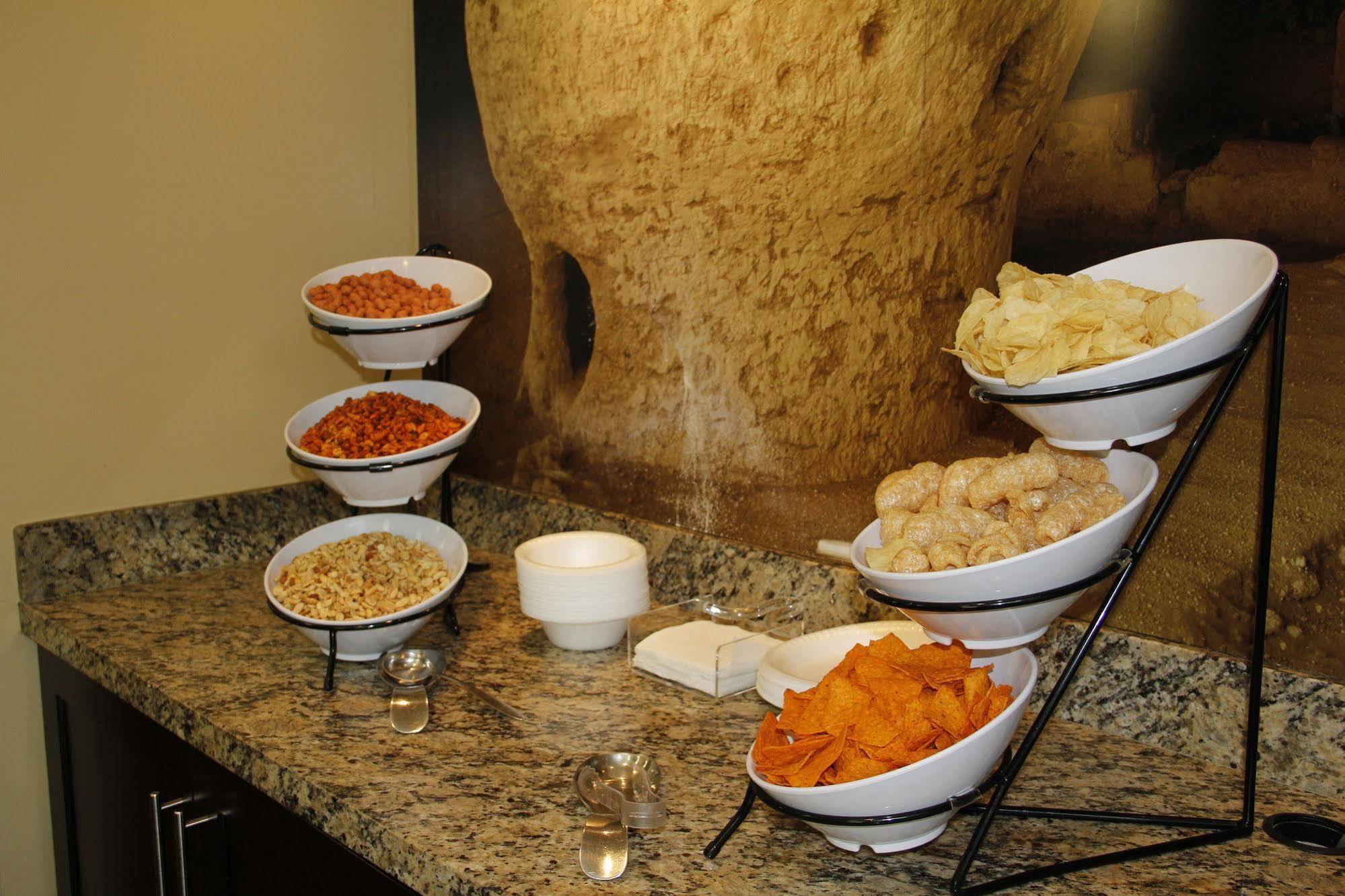 Staybridge Suites Chihuahua By Ihg Eksteriør bilde